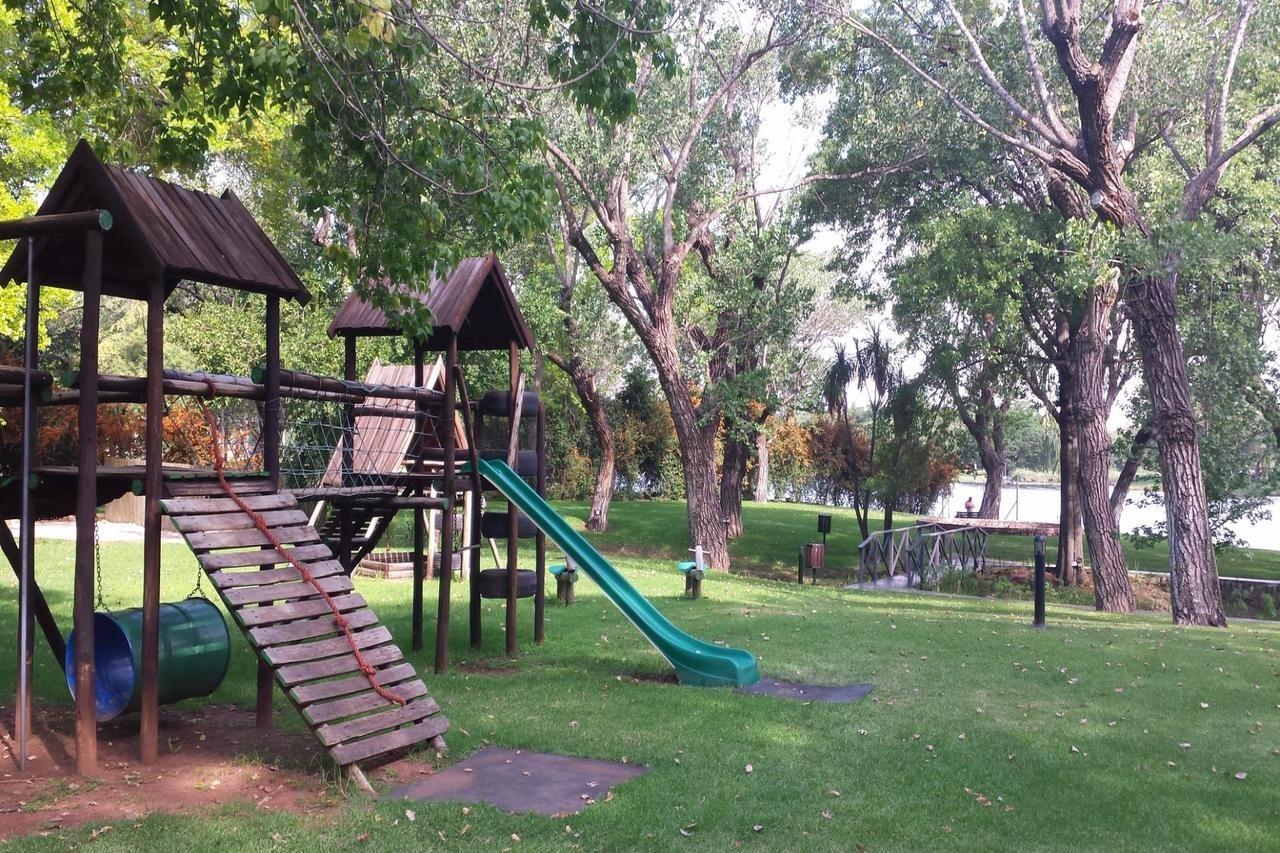 Riverside Sun Vanderbijlpark Esterno foto