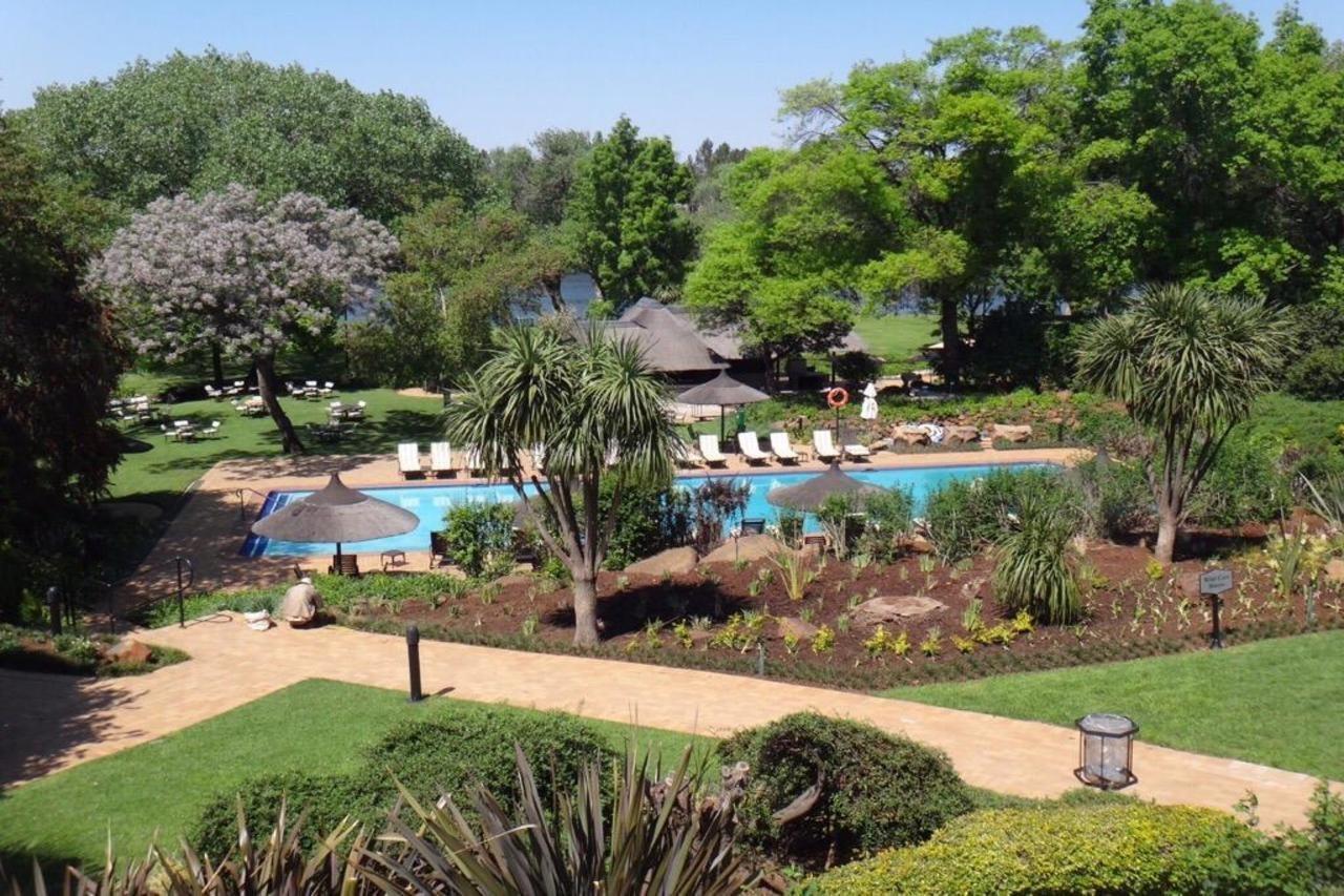Riverside Sun Vanderbijlpark Esterno foto