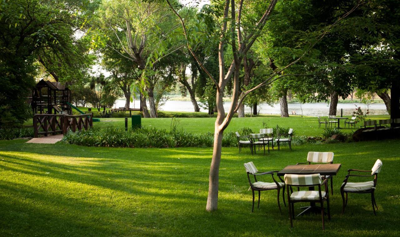 Riverside Sun Vanderbijlpark Esterno foto