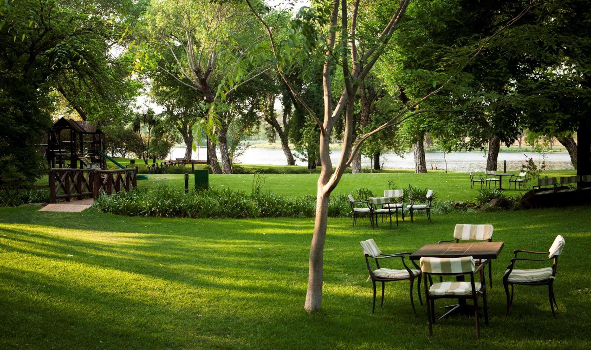 Riverside Sun Vanderbijlpark Esterno foto