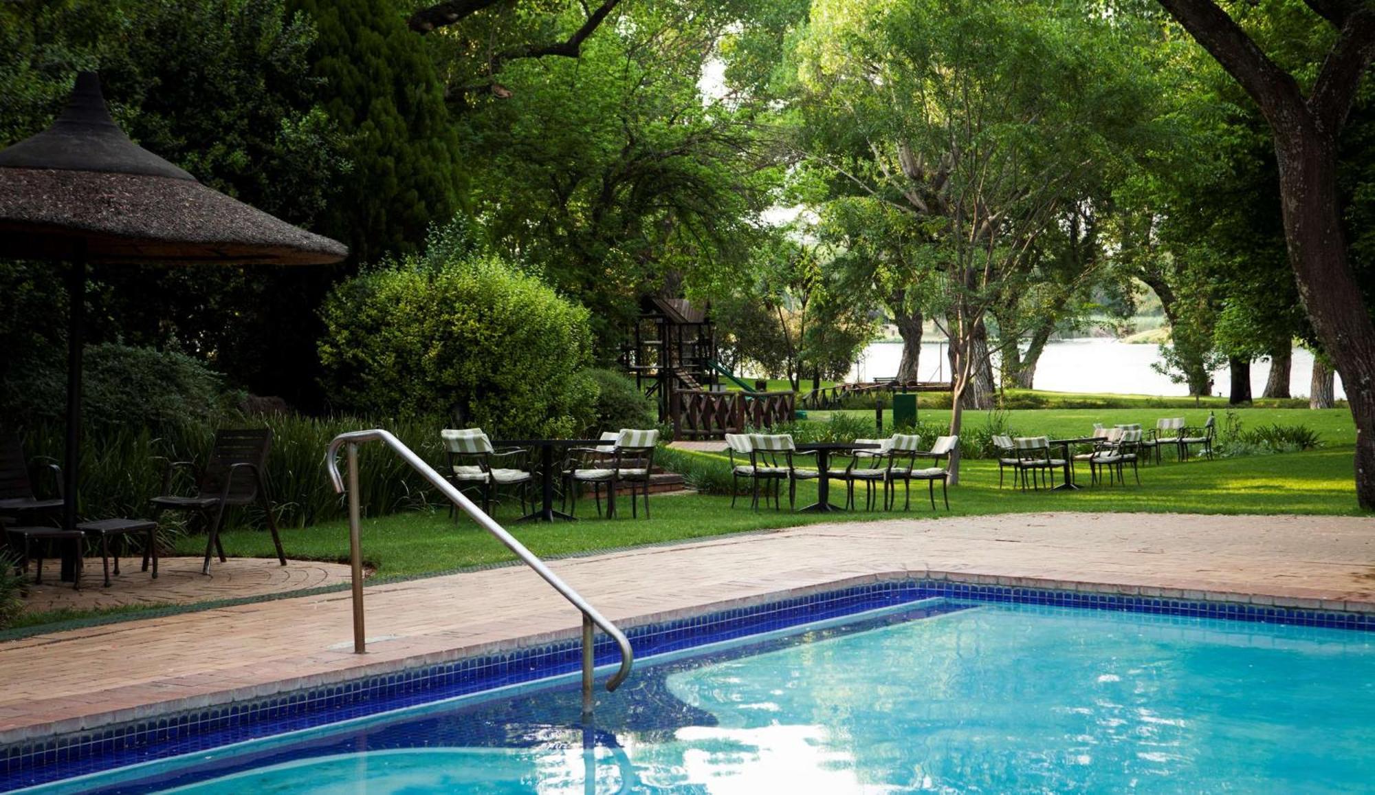 Riverside Sun Vanderbijlpark Esterno foto